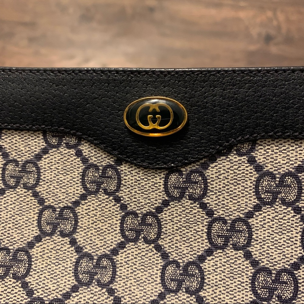 ❌SOLD❌ Vintage Gucci Supreme Monogram Navy Blue Cosmetic Pouch Bag - Picture 8 of 13